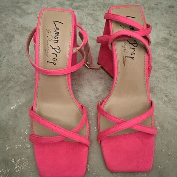 Lemon Drop by Privileged Pink Hadley Platform Heels 7.5 - Picture 4 of 9